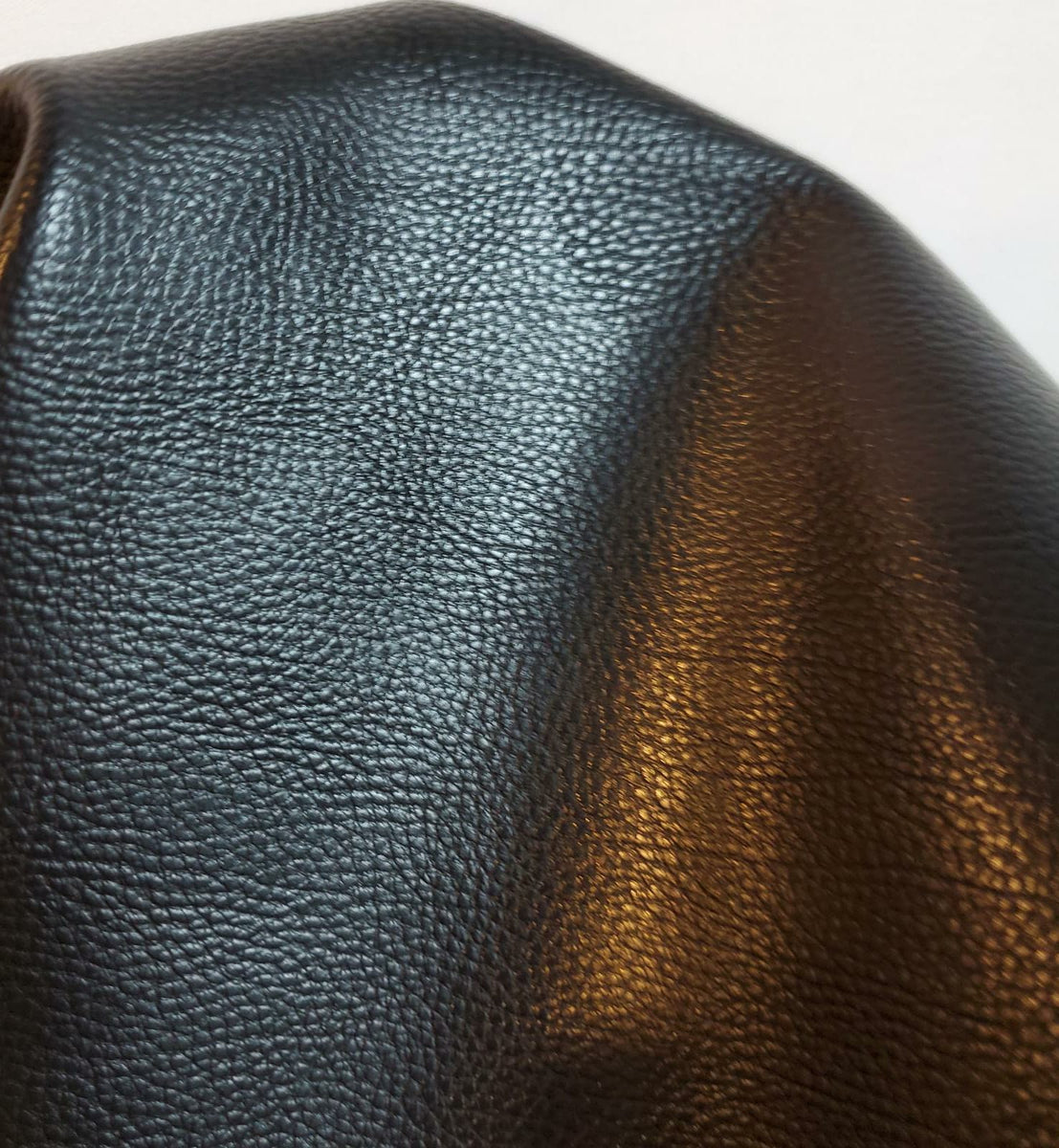 Black Vegan Leather Fabric for Upholstery Faux Leather Fabric in