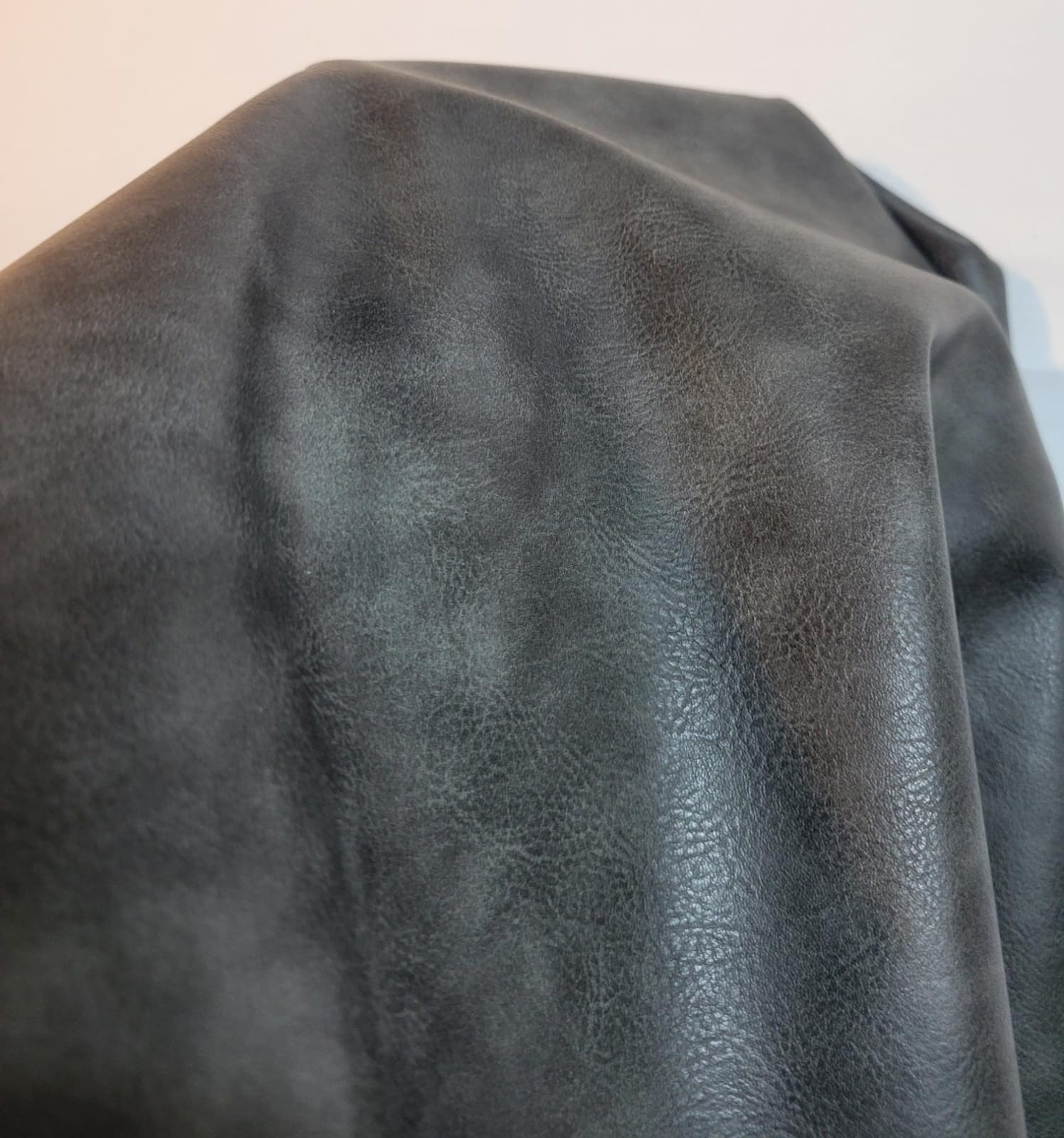  Faux vegan leather by the yard sheets distressed leather fabric for upholstery 30,000 Double Rubs vinyl sheets nappa leather crafts bookbinding books furniture fabrics uphilstery fuax material pu pleather faiux learher cruelty free nappa seat graphite gray antique 