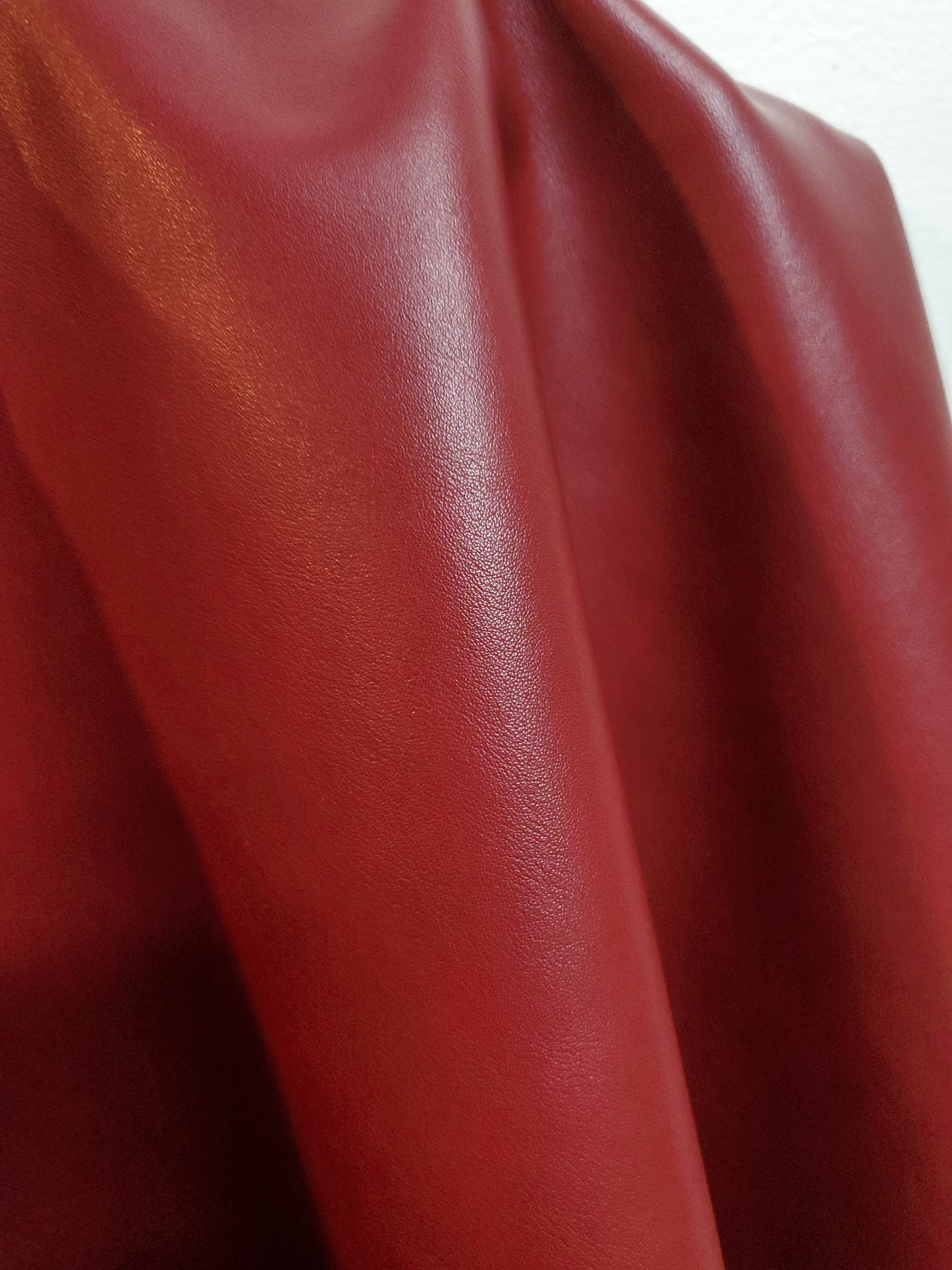  Faux vegan leather by the yard sheets distressed leather fabric for upholstery 30,000 Double Rubs vinyl sheets nappa leather crafts bookbinding books furniture fabrics uphilstery fuax material pu pleather faiux learher cruelty free nappa seat burgundy red